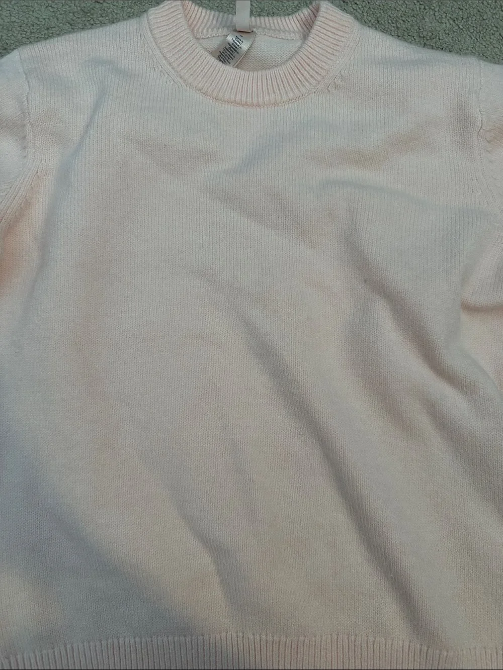 New Skims baby pink sweater medium